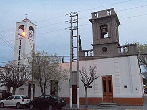 Archivo:Iglesia Sagrado Corazón (Puerto Madryn)