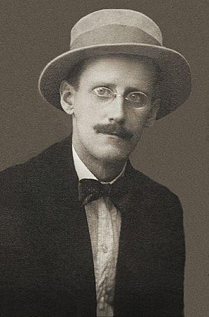 Archivo:James Joyce by Alex Ehrenzweig, 1915 cropped