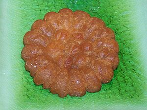 Archivo:Korean.food-Yakgwa-01