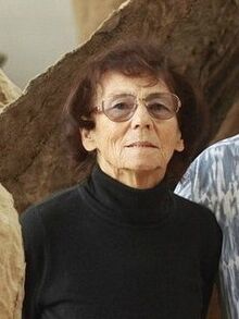Magdalena Abakanowicz crop 3x4.jpg