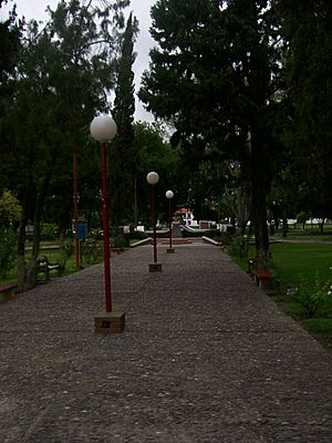 Archivo:Main square in Joaquín V. González