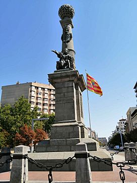 Archivo:Monumento al Justicia Zaragoza 11