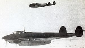 Archivo:Petlyakov Pe-2 Peshka (Pawn) (14467132393)