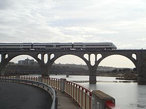 Archivo:Puente del ffcc Ávila 2