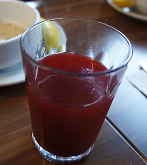 Archivo:Sira, a fermented grape drink (not wine) (8406169465)