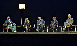 Archivo:Stop Making Sense, Pantages Theater panel (2024) (5-3 cropped)