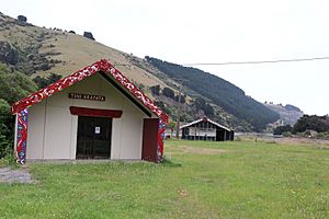 Archivo:Tini arapata marae 27