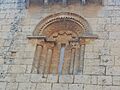 Ventana romanica El Almiñé (Burgos) exterior