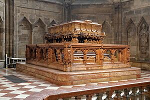Archivo:Wien - Stephansdom, Grabmal Kaiser Friedrichs III