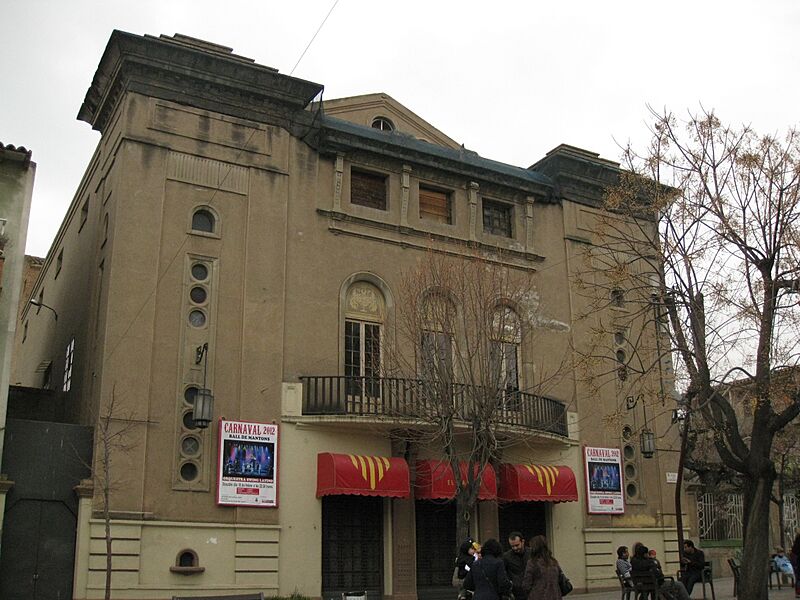 157 El Casino, pl. Catalunya