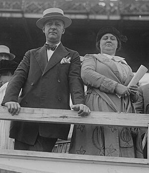 Archivo:Al Smith with wife