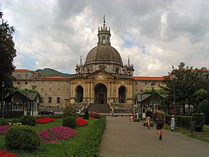 Archivo:Basilica of St. Ignatius in Loyola (contrasted)