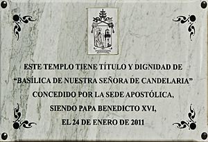 Archivo:Basilika Candelaria 19