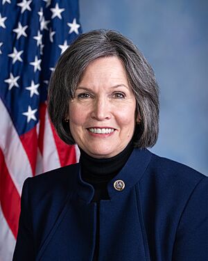 Archivo:Betty McCollum, official portrait, 116th Congress