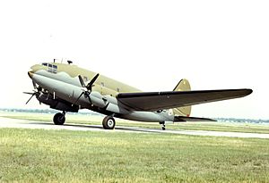 Archivo:Curtiss C-46D Commando USAF