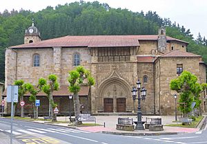 Archivo:Güeñes - Iglesia de Santa María 08