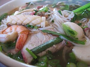 Archivo:Hủ tiếu thập cẩm