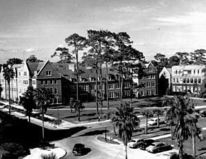 Archivo:Historic University of Florida Campus