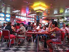 Iquitos Restaurant by night.jpg