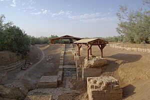 Archivo:Jordan Baptism site BW 1