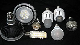 Archivo:LED bulbs