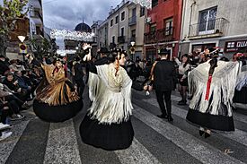 Archivo:La Dansà de las fiestas de Ibi