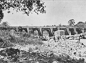 Archivo:Losesclavos1897b