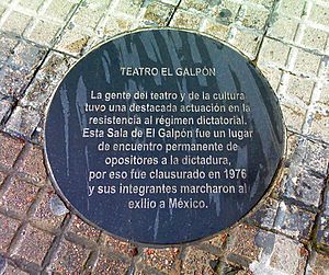 Archivo:Marca de la memoria - Teatro El Galpón