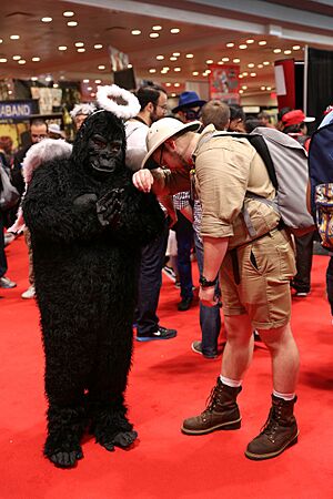Archivo:New York Comic Con 2016 - RIP Harambe (30069466192)