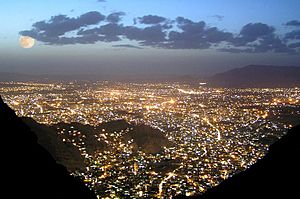 Archivo:Quetta at night 2