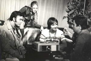 Archivo:Roberto Carlos, Erasmo Carlos e Wanderléa durante a gravação do filme Roberto Carlos e o Diamante Cor de Rosa
