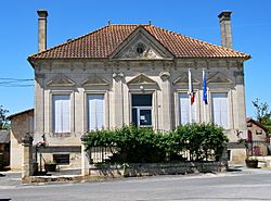 Saint-Quentin-de-Baron Mairie.JPG