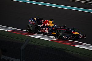 Archivo:Sebastian Vettel (Red Bull RB5) on Saturday at 2009 Abu Dhabi Grand Prix