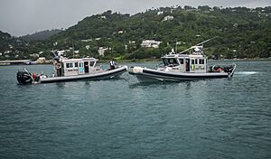 Archivo:St. Vincent and the Grenadines and St. Lucia coast guard interceptors pass each other near Castries, St. Lucia, during training as part of Tradewinds 2013 May 28, 2013 130528-N-KL795-100