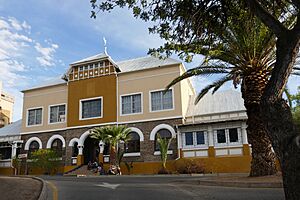 Archivo:Windhoek-College of the Arts