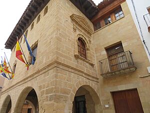 Archivo:Ayuntamiento de Torrecilla de Alcañiz (Teruel)