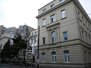 Archivo:Bucuresti, Romania, Fostul Sediu al Curtii de Conturi azi Spitalul Dr. Carol Davila, Calea Grivitei nr. 4, sect. 1 (2)