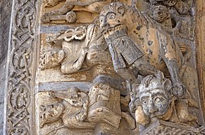 Archivo:Cathedrale Sainte-Marie Oloron portail avaleur