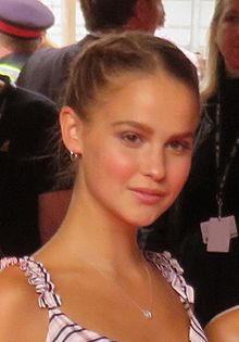 Clara Rugaard at the premiere of Teen Spirit, 2018 Toronto Film Festival (44028939874) (cropped).jpg
