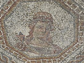Detalle de mosaico en la villa romana de Bruñel.JPG