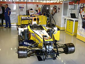 Archivo:Fisichella R27 British GP 2007