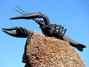 Archivo:Herrera de Pisuerga - Monumento al Cangrejo de Río 4
