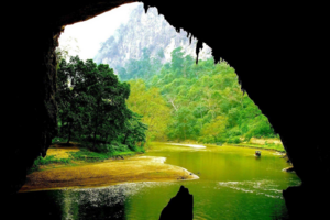 Archivo:Hua-Ma-Cave