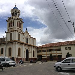 Iglesia parroquial de Sayausí.jpg