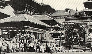 Archivo:Kathmandu Market 1920