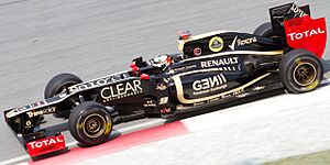 Archivo:Kimi Raikkonen 2012 Malaysia FP2