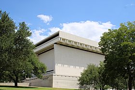 Lyndon B. Johnson Presidential Library 2022.jpg