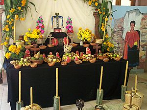 Archivo:Mexico-Day of the Dead altar