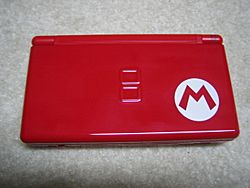Archivo:Nintendo DS Lite Mario Edition 20081204