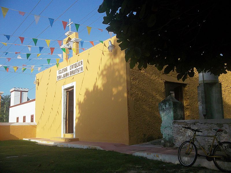 Oxtapacab, Yucatán (01)